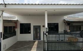 Mersing Little Homestay With Free Wifi